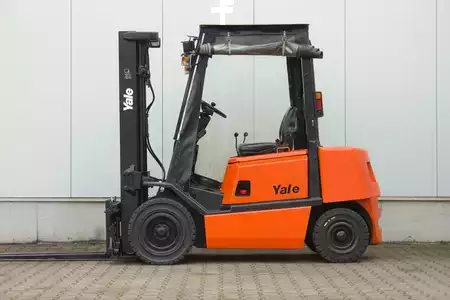 Carretilla elevadora diésel 1998  Yale GDP25TF (6)