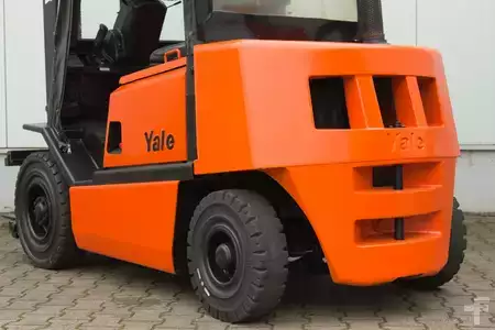 Carretilla elevadora diésel 1998  Yale GDP25TF (8)