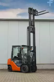 Carretilla elevadora diésel 2016  Toyota 02-8FDF25 (14)