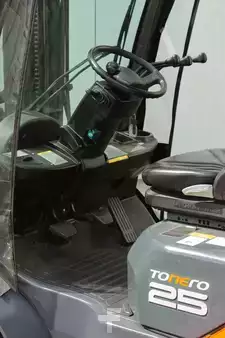 Carretilla elevadora diésel 2016  Toyota 02-8FDF25 (15)
