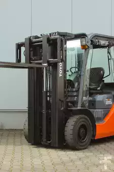 Carretilla elevadora diésel 2016  Toyota 02-8FDF25 (24)