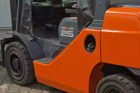 Carretilla elevadora diésel 2016  Toyota 02-8FDF25 (6)