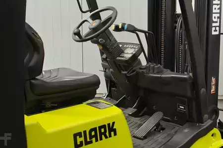 Treibgasstapler 2008  Clark C20SL - Triplex (18)