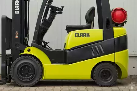Treibgasstapler 2008  Clark C20SL - Triplex (2)