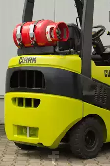 Treibgasstapler 2008  Clark C20SL - Triplex (8)