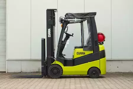 Kompaktní VZV 2010  Clark C15CL - Kompaktstapler (11)