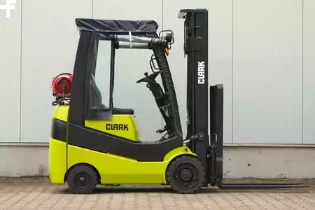 Kompaktní VZV 2010  Clark C15CL - Kompaktstapler (16)