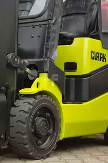 Kompaktní VZV 2010  Clark C15CL - Kompaktstapler (18)