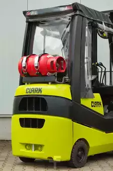 Kompaktní VZV 2010  Clark C15CL - Kompaktstapler (22)