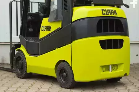 Kompaktní VZV 2010  Clark C15CL - Kompaktstapler (5)