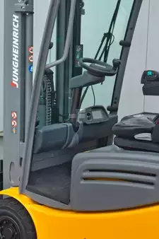 Elektro 3 Rad 2021  Jungheinrich EFG216k (21)