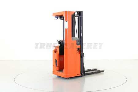 Stapelaars met staplatform 2016  BT SSE 135 (1)