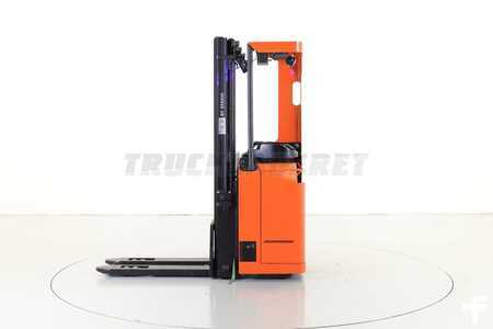 Stapelaars met staplatform 2016  BT SSE 135 (4)