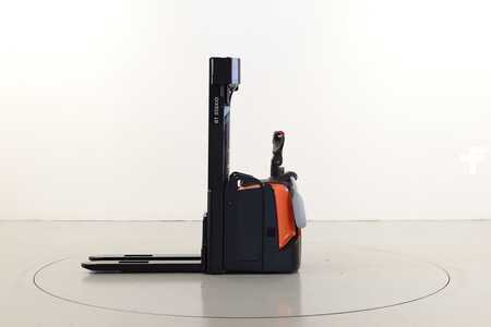 Stapelaars met staplatform 2018  BT SPE140 L (4)