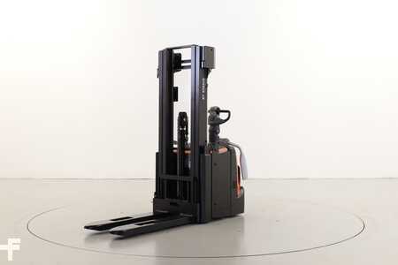 Stapelaars met staplatform 2018  BT SPE140 L (5)