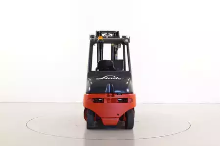 El Truck - 4-hjul 2002  Linde E25-02 (3)
