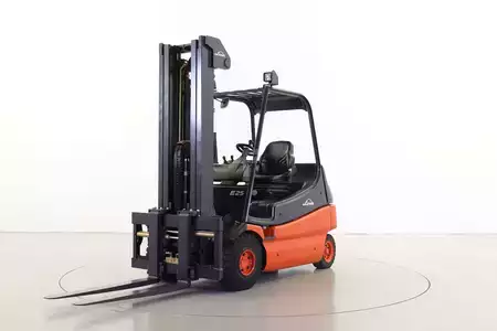 El Truck - 4-hjul 2002  Linde E25-02 (6)