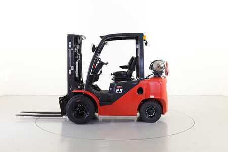 LPG heftrucks 2023  EP Equipment CPYD25-XH3F (5)