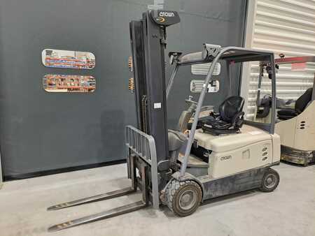 Elektro čtyřkolový VZV 2018  Crown SCF 6060 (2)