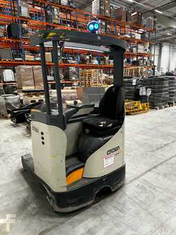 Reach Trucks 2016  Crown Crown ESR5240 (3)