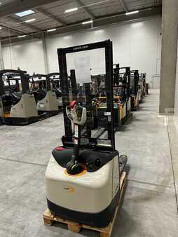 Pallet Stackers 2023  Crown WF3000 (1)