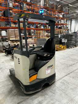 Carrelli retrattili 2016  Crown ESR5240 (3)