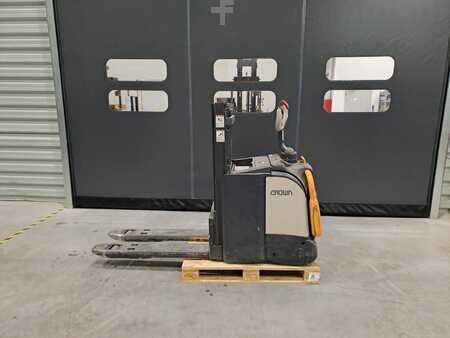 Apilador eléctrico 2016  Crown DT 3040 (2)