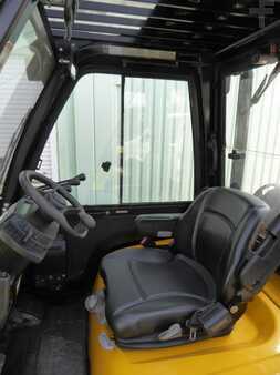 Gázüzemű targoncák 2013  Yale GLP 30 VX (4)