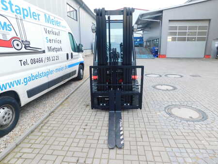 Diesel Forklifts 2022  Manitou MI 25 D (2)