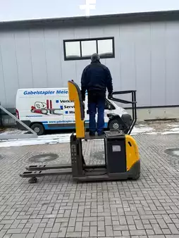 Lavtløftende truck 2012  Atlet PPD/200S (2)