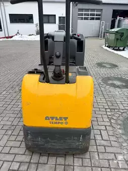 Lavtløftende truck 2012  Atlet PPD/200S (4)