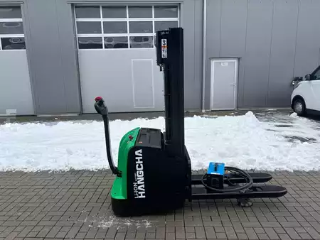 Magasemelésű béka 2023  HC (Hangcha) CDD-16 AC2-LI (1)