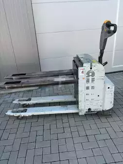 Lavtløftende truck 2015  Atlet PLE 180 (1)