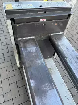 Lavtløftende truck 2015  Atlet PLE 180 (2)