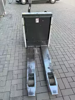 Lavtløftende truck 2015  Atlet PLE 180 (4)