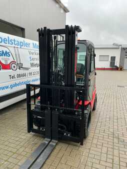 Carrelli elevatori diesel 2024  Manitou MI30D (2)