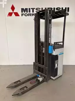 Apilador conductor incorporado 2022  Atlet AJN160 (2)