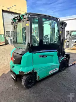 Eléctrica de 4 ruedas 2022  Mitsubishi FB30N-80E (1)