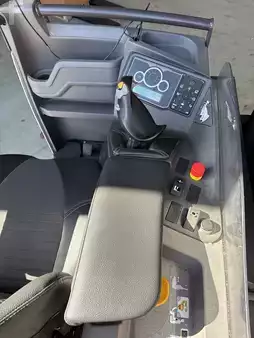 Reach Truck 2020  Atlet UHD160 (4)