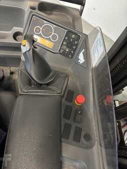 Reachtrucks 2020  Atlet ULS140 (5)