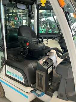 Carrello elevatore a gas 2016  Unicarriers DX25 (5)