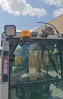 Wózki gazowe 2016  Unicarriers DX20 (6)