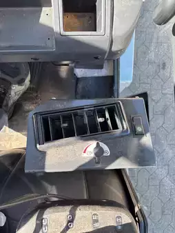 Gas truck 2019  Unicarriers DX32 (8)