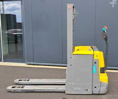 Stapelaars 2021 Jungheinrich EJD 222 (1)