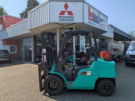 Gas truck 2023  Mitsubishi FG30N3-FC (1)