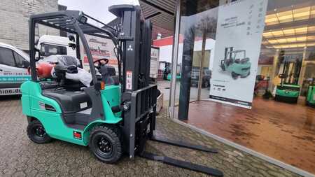 LPG heftrucks 2023  Mitsubishi FG20CN (1)