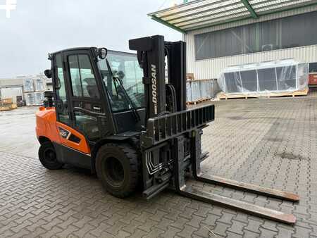 Doosan D55C-9