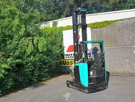 Schubmaststapler 2009 Mitsubishi RB14NH (2)