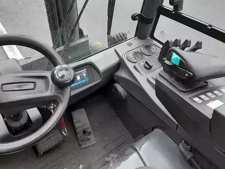 Carrelli elettrici 4 ruote 2020  Mitsubishi FB402 (3)