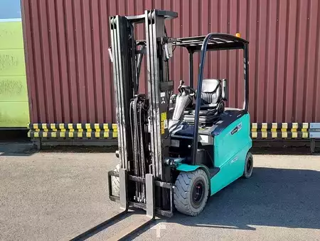 Elektro čtyřkolový VZV 2021  Mitsubishi FB25N (1)